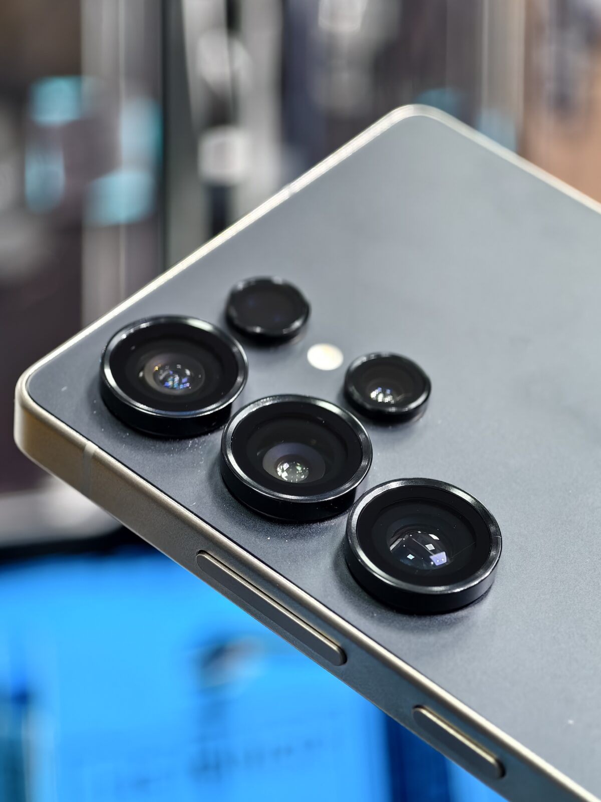 CAMERA-PROTECTOR-SAMSUNG-S25ULTRA-HEY BINGO-BLACK2 Protección premium para celulares – fundas modernas y duraderas.